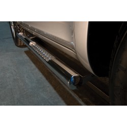 Stainless steel side bars with checker plate steps - Toyota RAV4 (2006 - 2010)