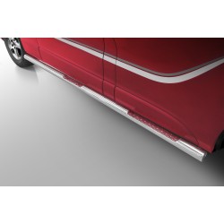 Stainless steel side bars with checker plate steps - Opel Vivaro (2014 - 2019)