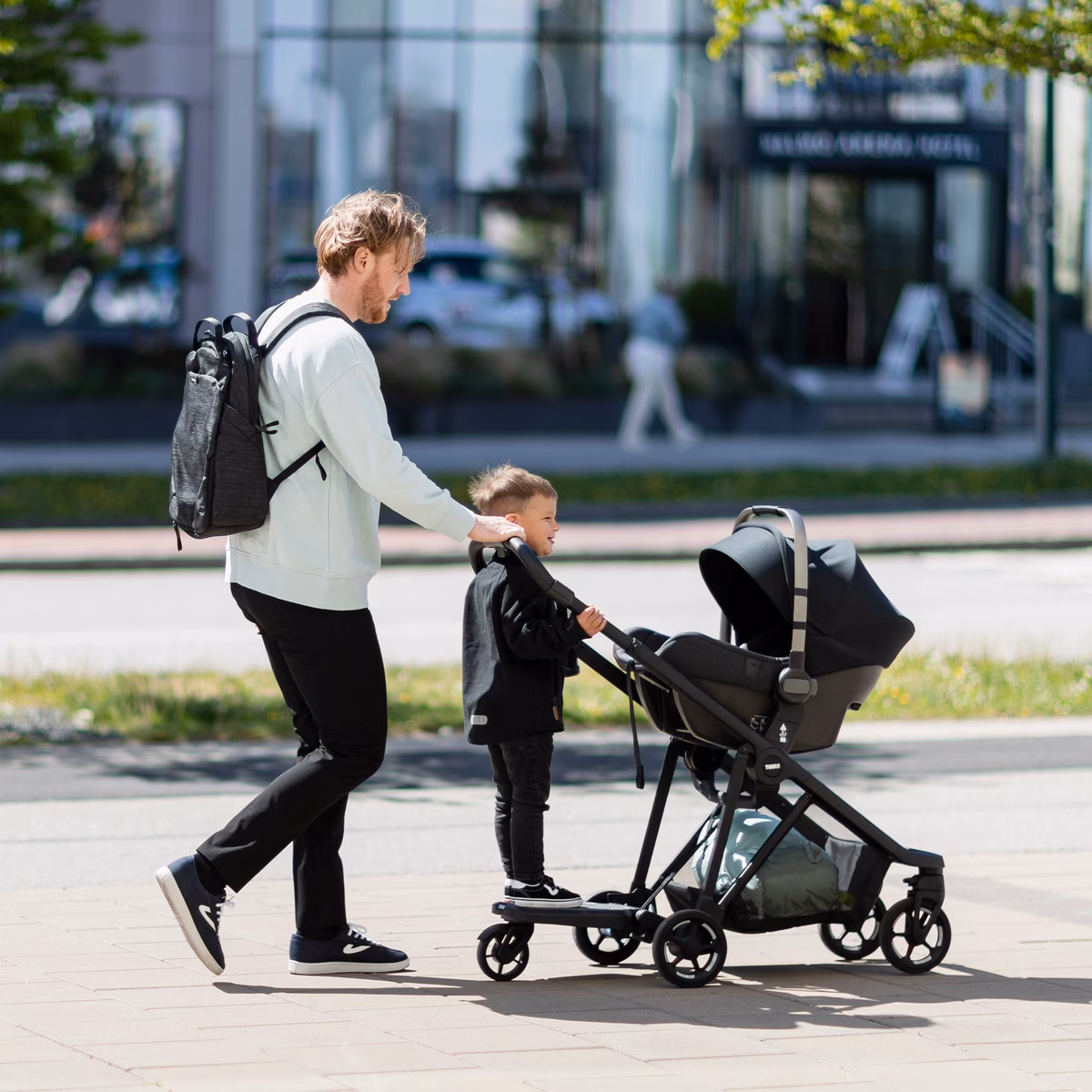 Thule Shine car seat adapter Maxi Cosi®
turvaistme adapter Maxi-Cosi® jaoks must