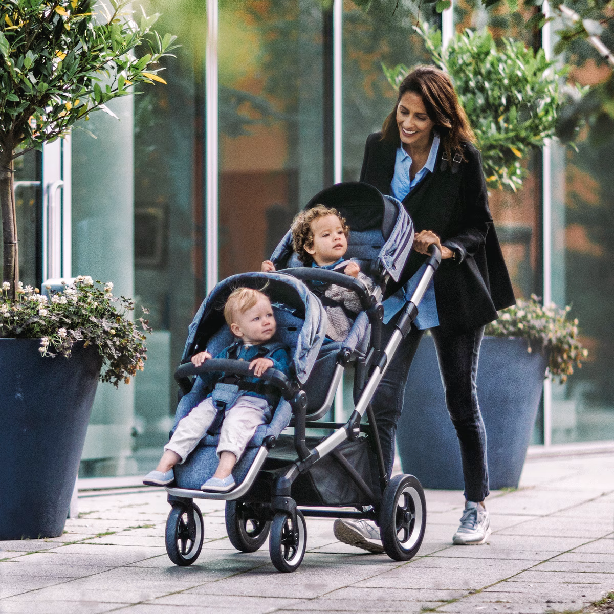 Thule Sleek sibling seat
teise lapse iste melange hall mustal