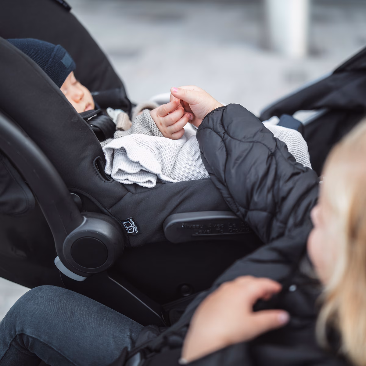 Thule Urban Glide car seat adapter for Maxi-Cosi®
turvaistme adapter Maxi-Cosi® jaoks must