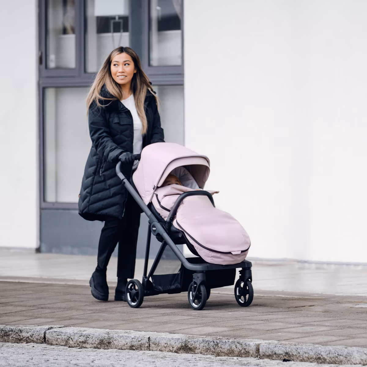 Thule stroller footmuff
lapsevankri jalakate keskmine sinine