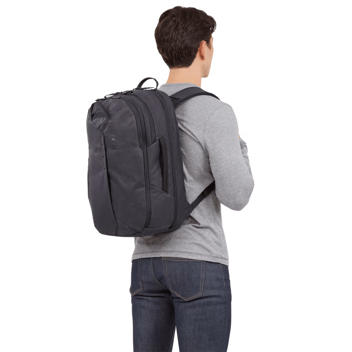 Thule Aion
28 l reisiseljakott must