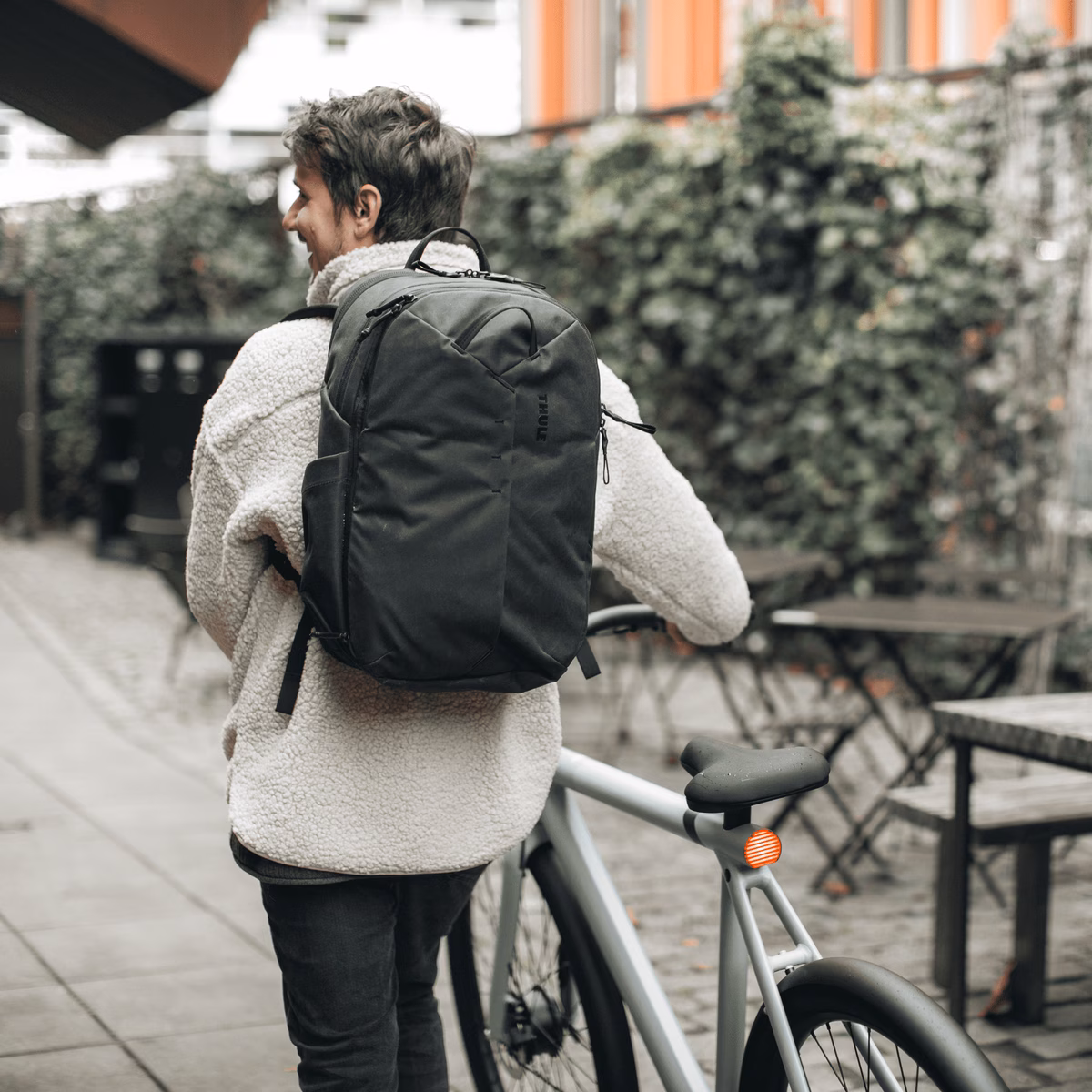 Thule Aion
28 l reisiseljakott nutria pruun