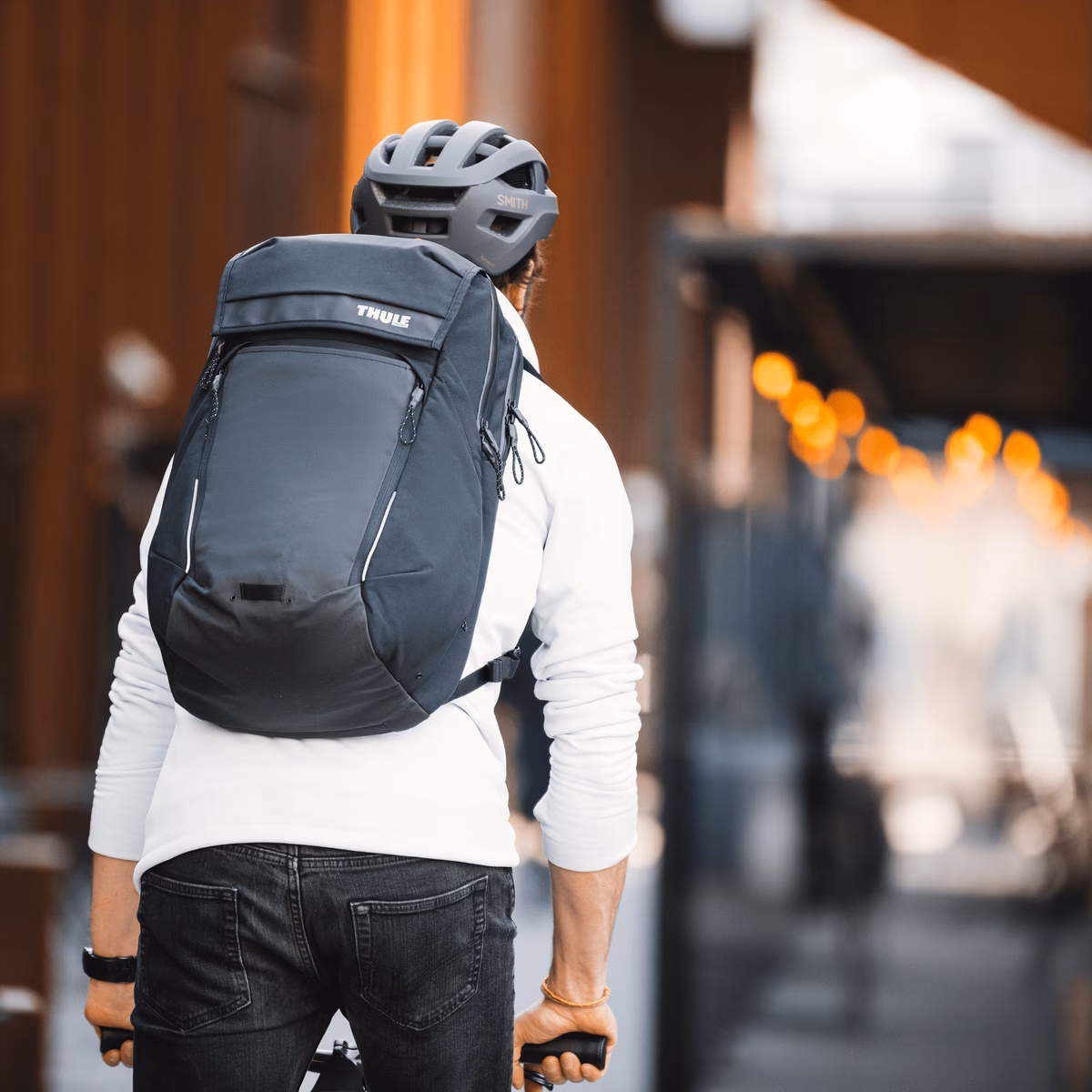 Thule Paramount
lähireisija 27 l seljakott olivine roheline