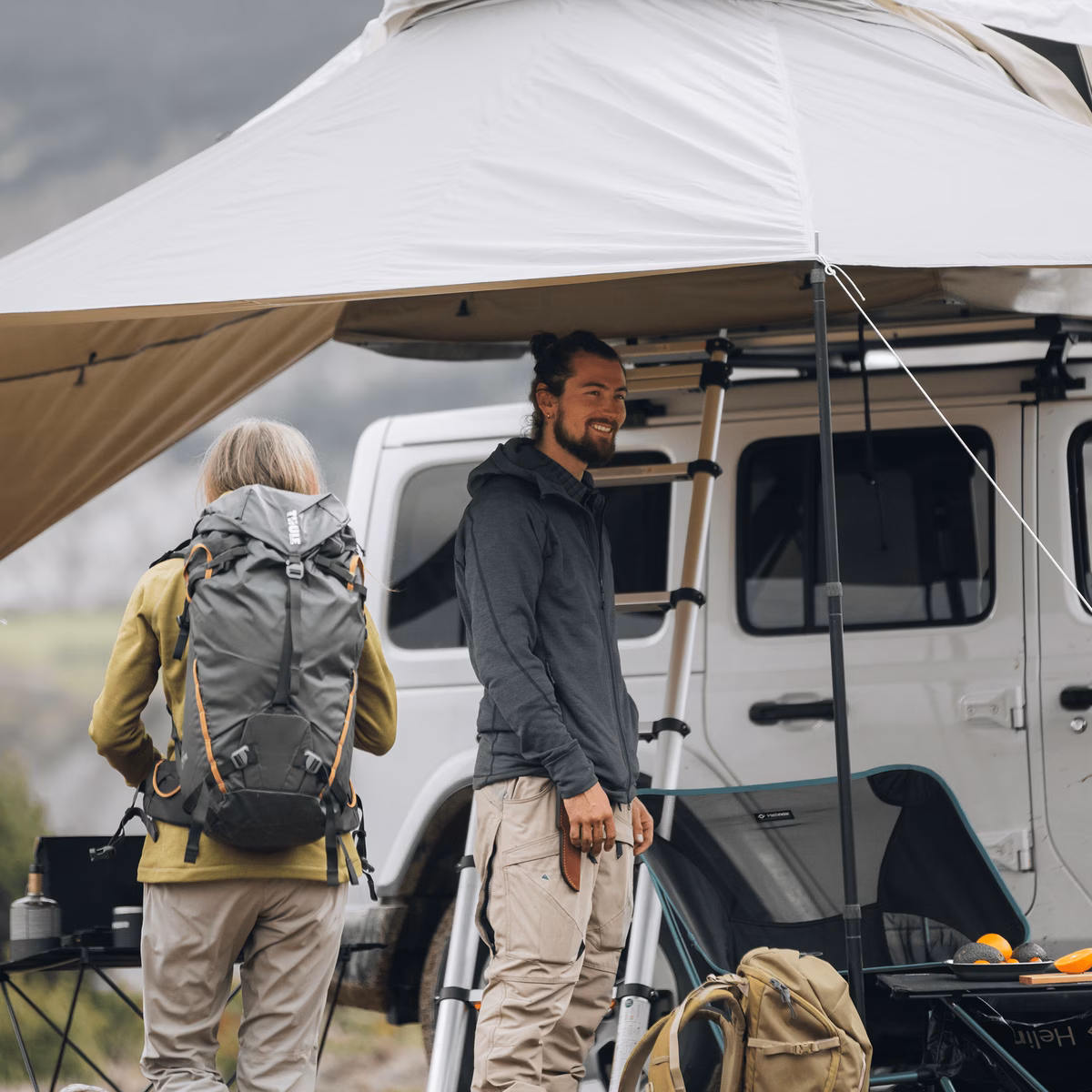 Thule Approach Awning S/M
2-3-inimese katusetelgi varikatus