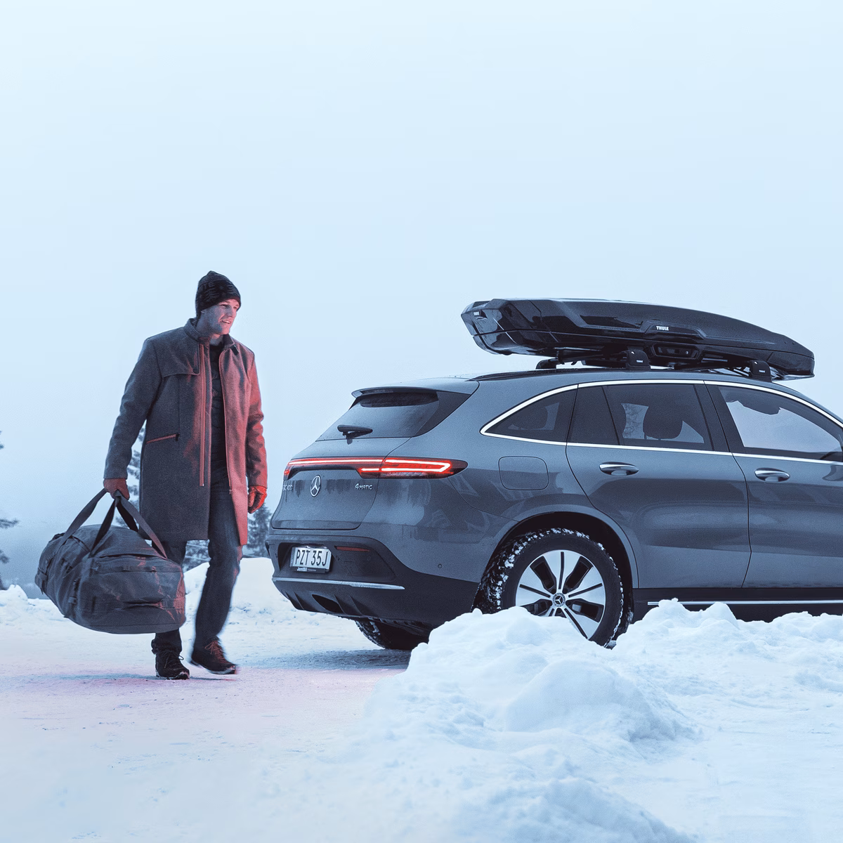 Thule Vector Alpine
katuseboks must metallik