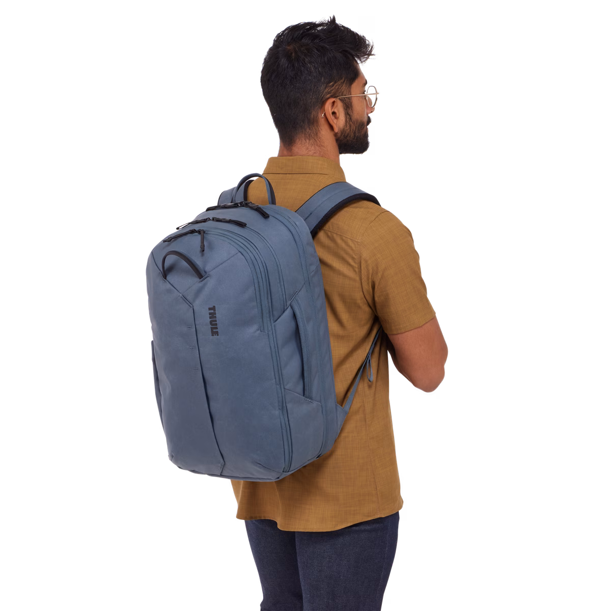Thule Aion
28 l reisiseljakott tume kiltkivi