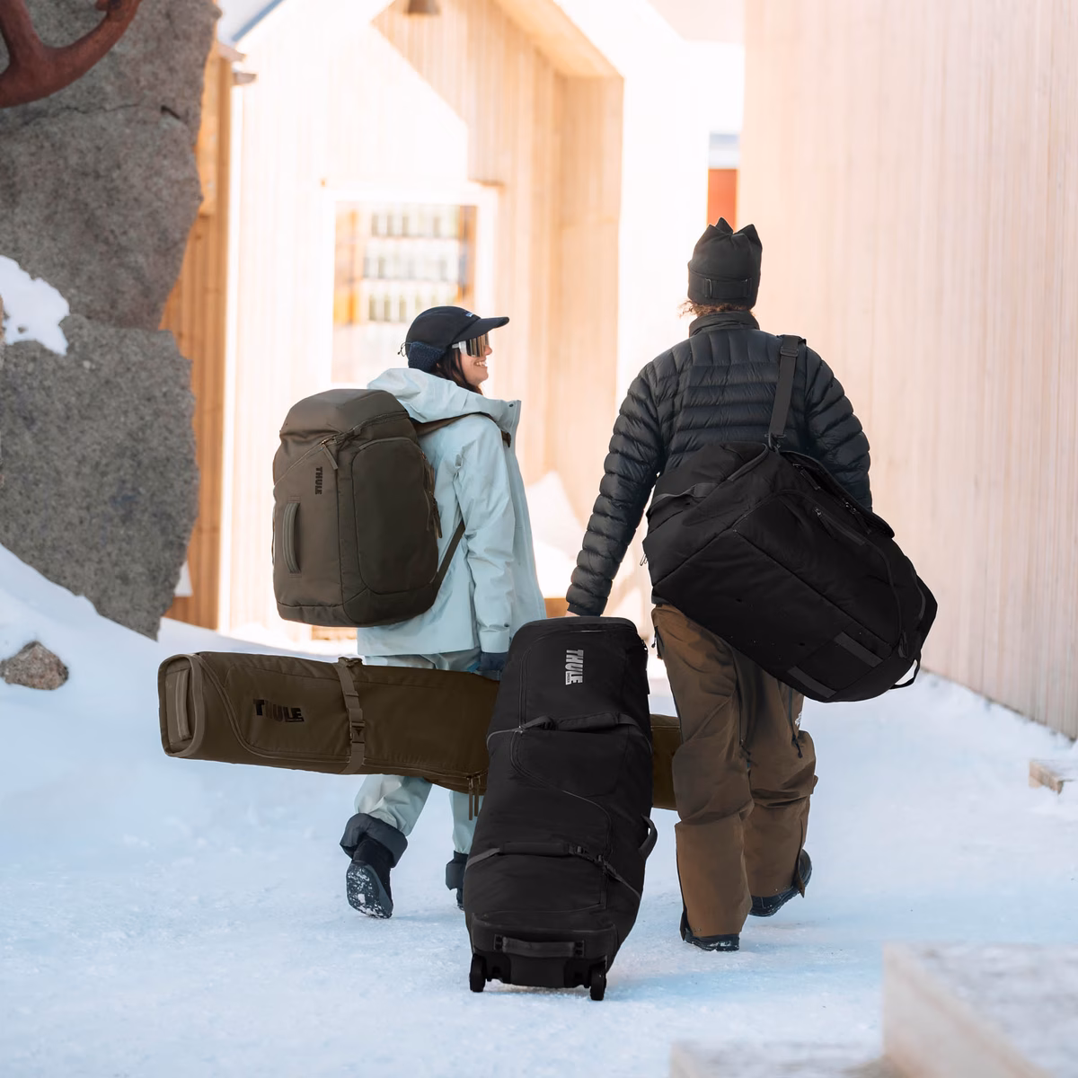 Thule RoundTrip
lumelaua ja suusasaabaste seljakott 60 l must