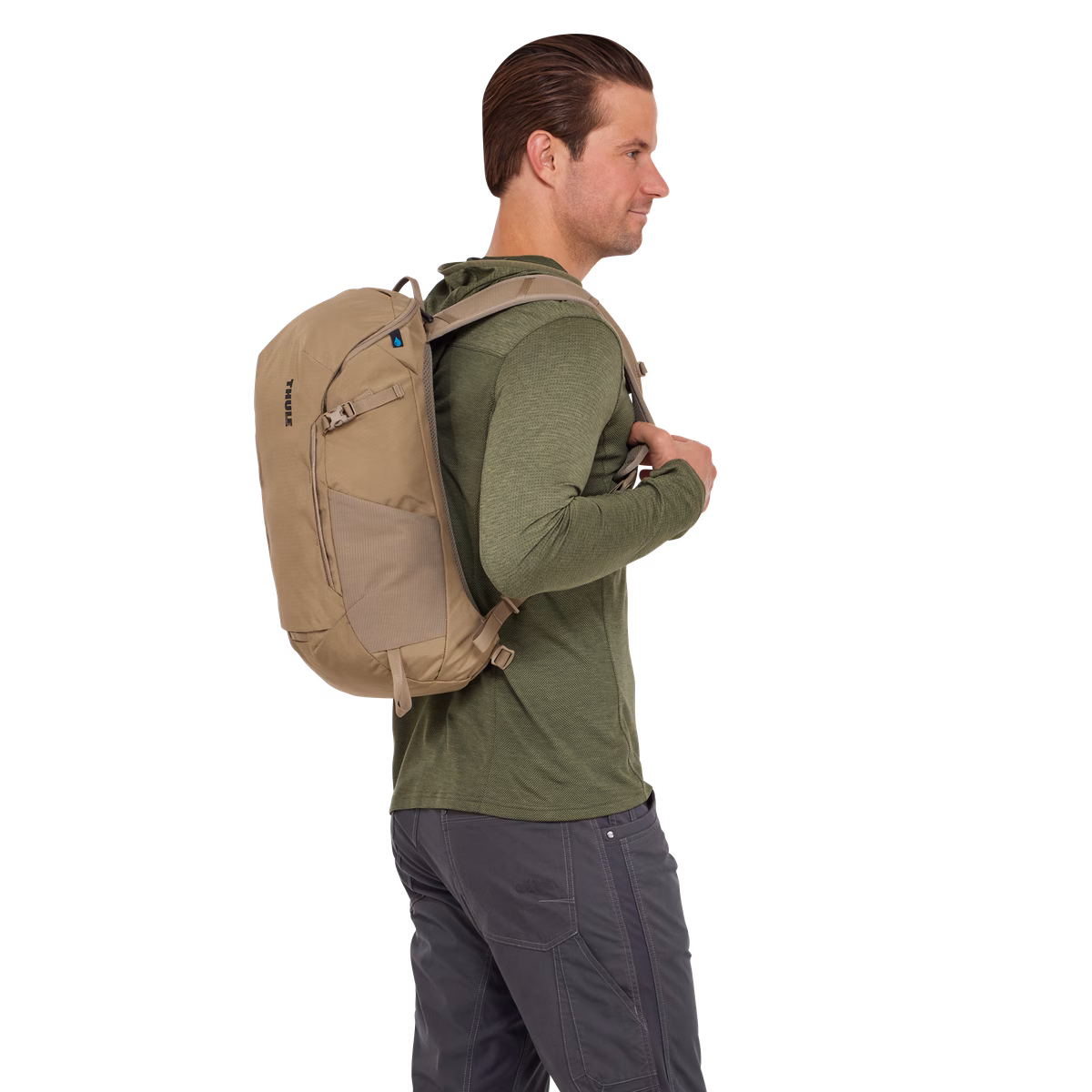 Thule AllTrail
18 liitrit ühepäevakott vihmakattega Faded Khaki pruunikas