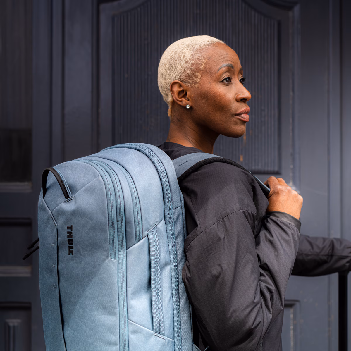 Thule Aion
28 l reisiseljakott tume kiltkivi