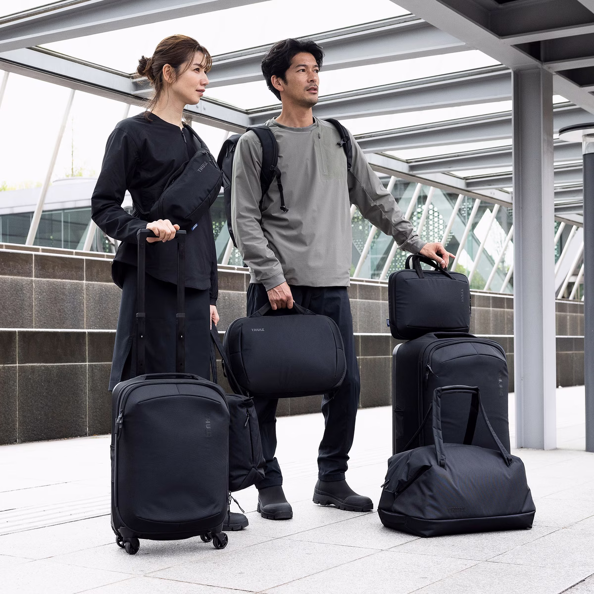 Thule Subterra 2
16-tollise sülearvuti ja tahvelarvuti kohver must