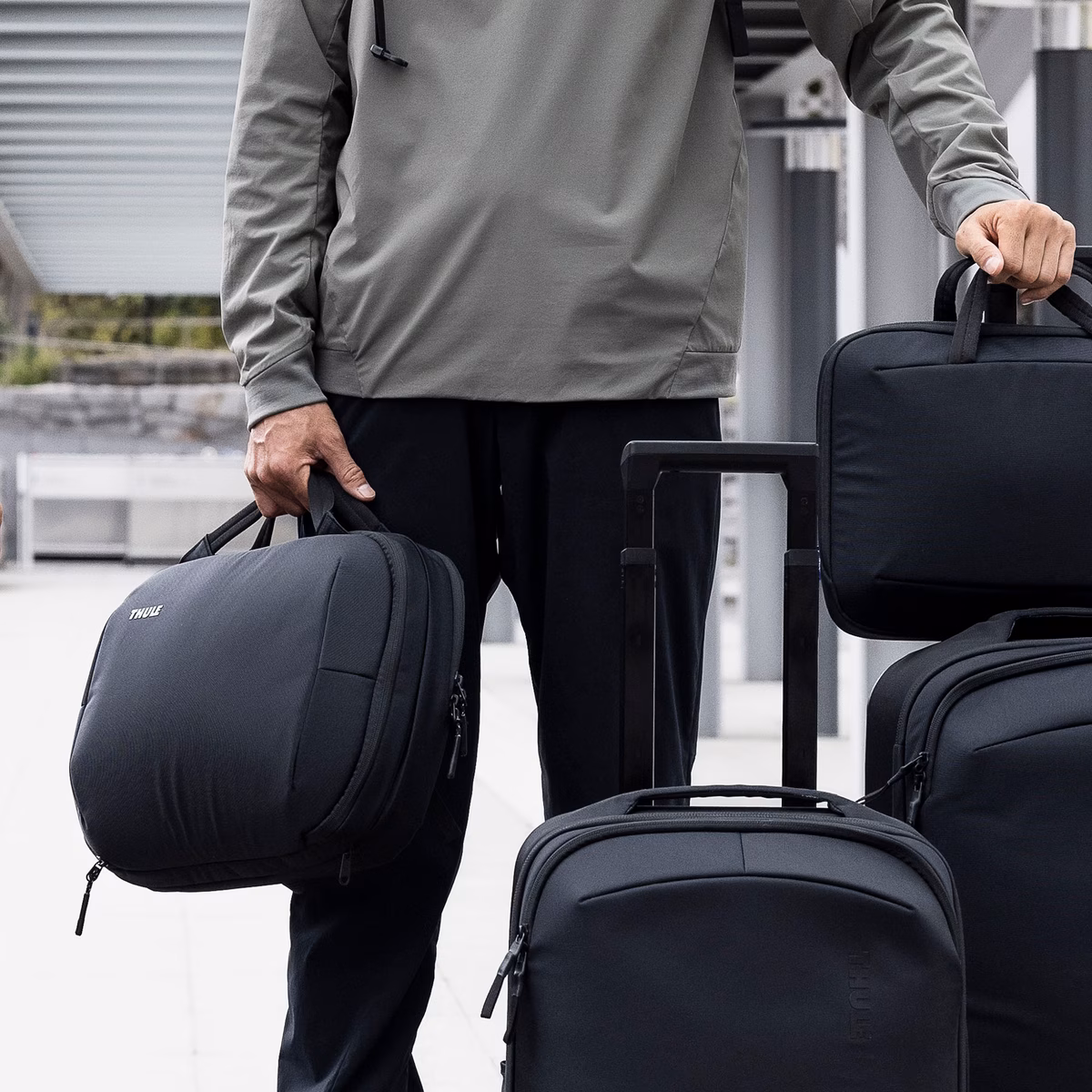 Thule Subterra 2
hübriidreisikott 15L, Dark Slate hall