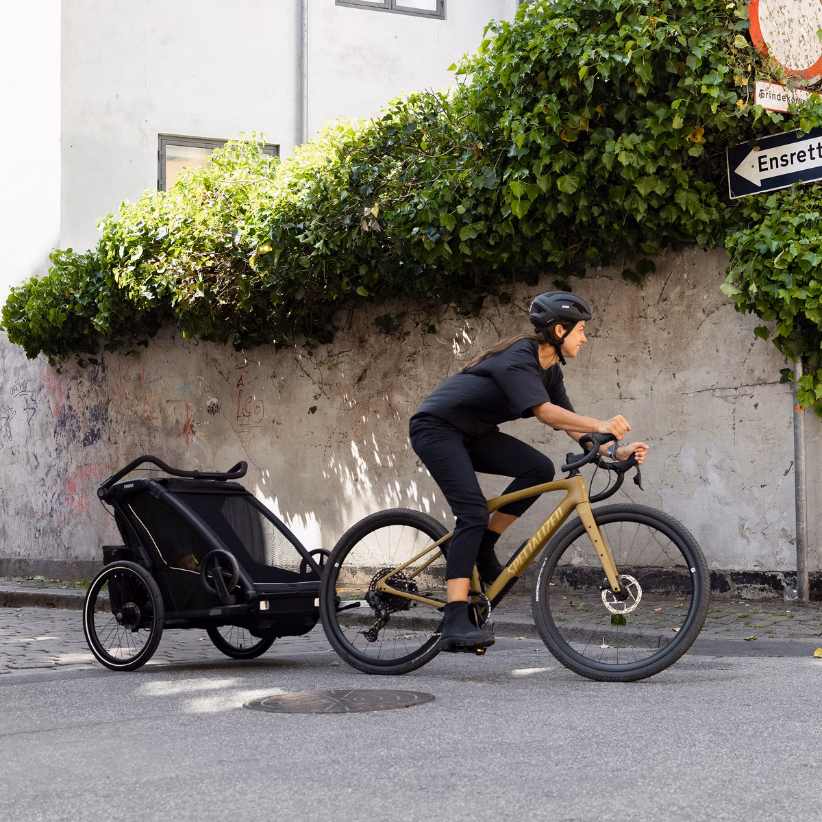 Thule Chariot Sport 2 single
1-kohaline universaalne jalgrattakäru must