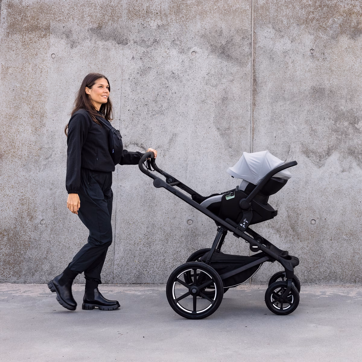 Thule Maple
laste turvaiste keskmine sinine