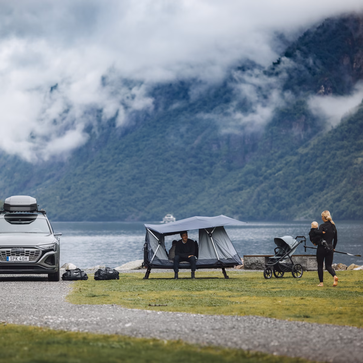 Thule Outset
3-inimese veokonksule kinnitatav autotelk