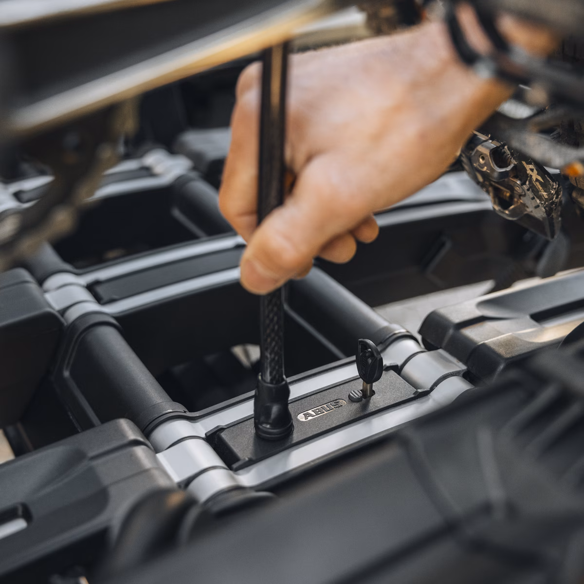 Thule high-grade lock
jalgrattalukk