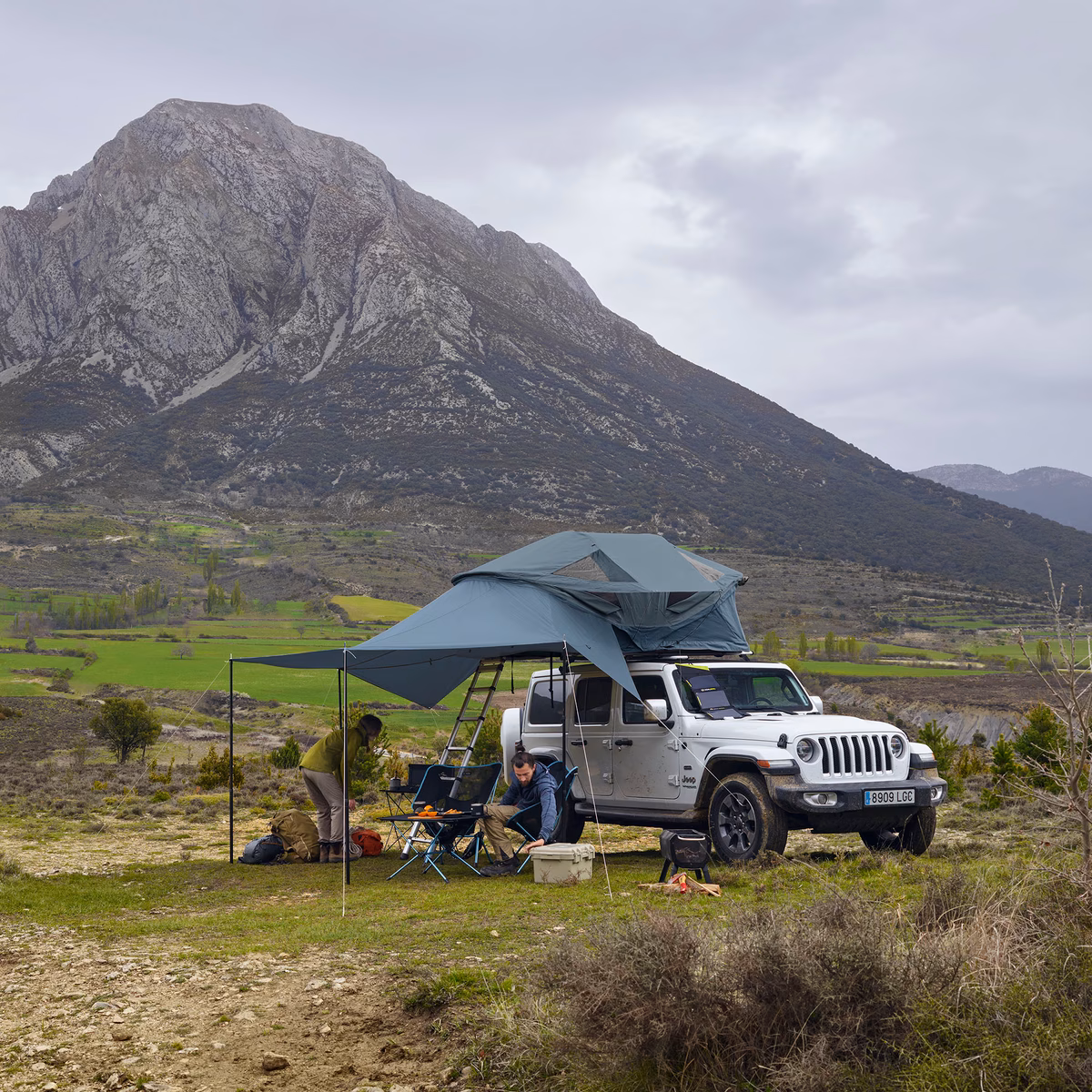 Thule Approach Awning S/M
2-3-inimese katusetelgi varikatus