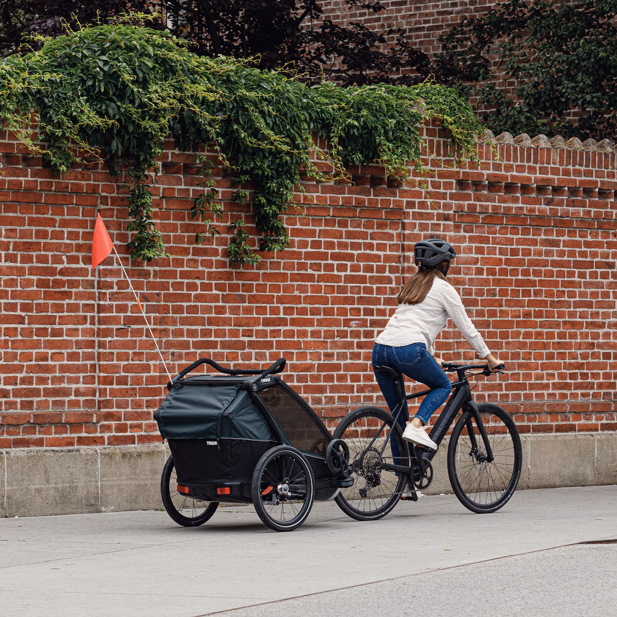 Thule Chariot Cab
2-kohaline multisport jalgrattahaagis dark slate