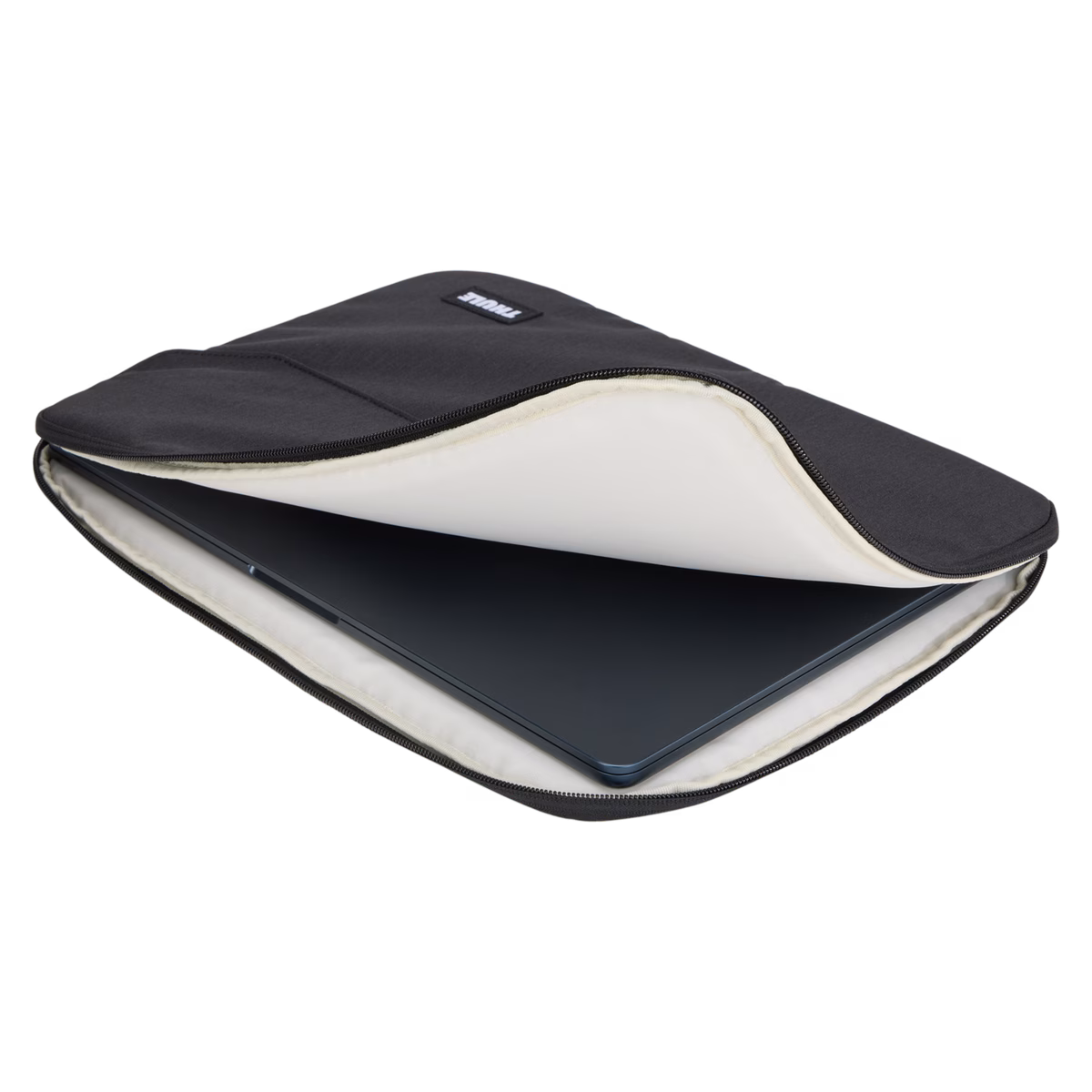 Thule Lithos
MacBook Air 15'' ümbris must