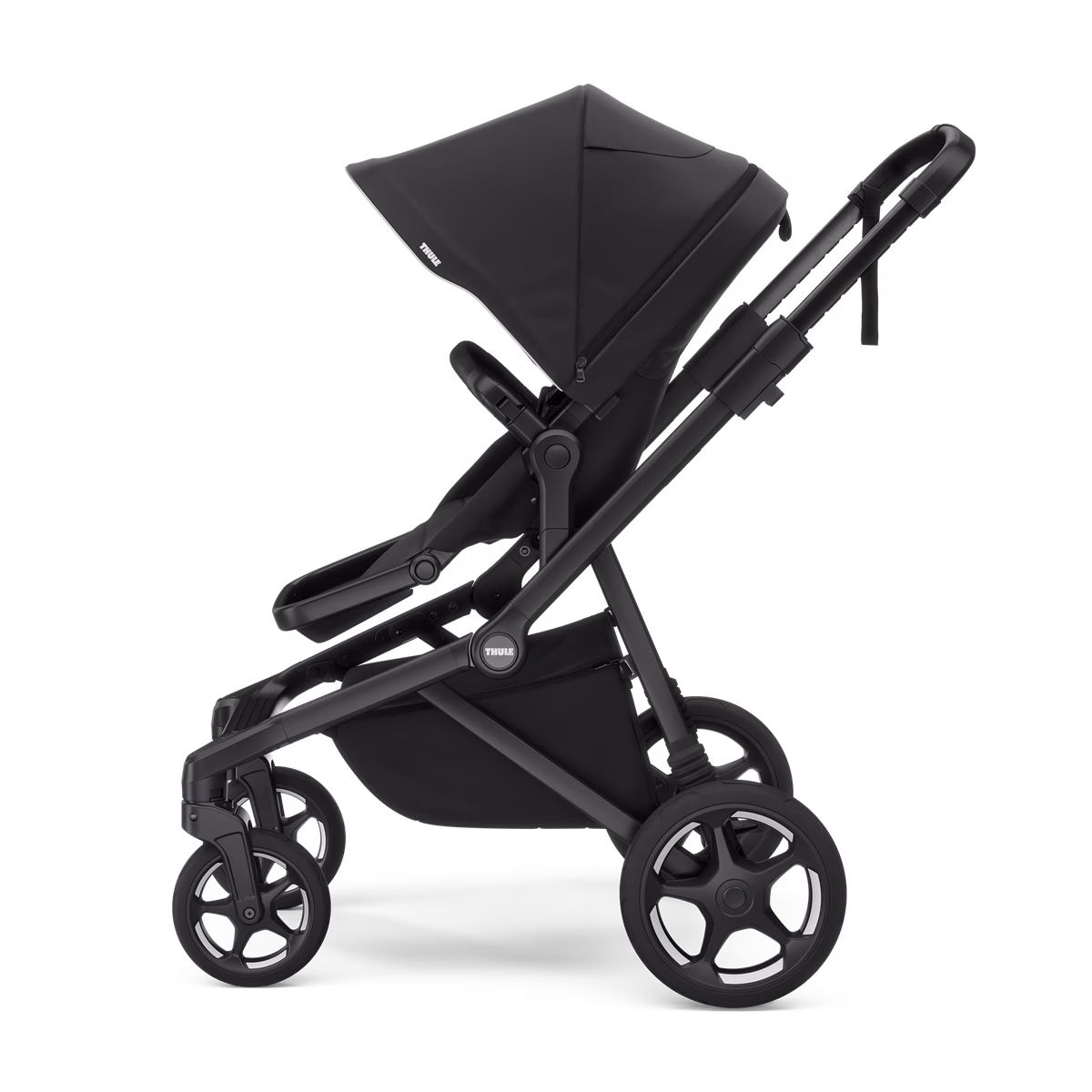 Thule Sleek 2
kohandatav käru must mustal