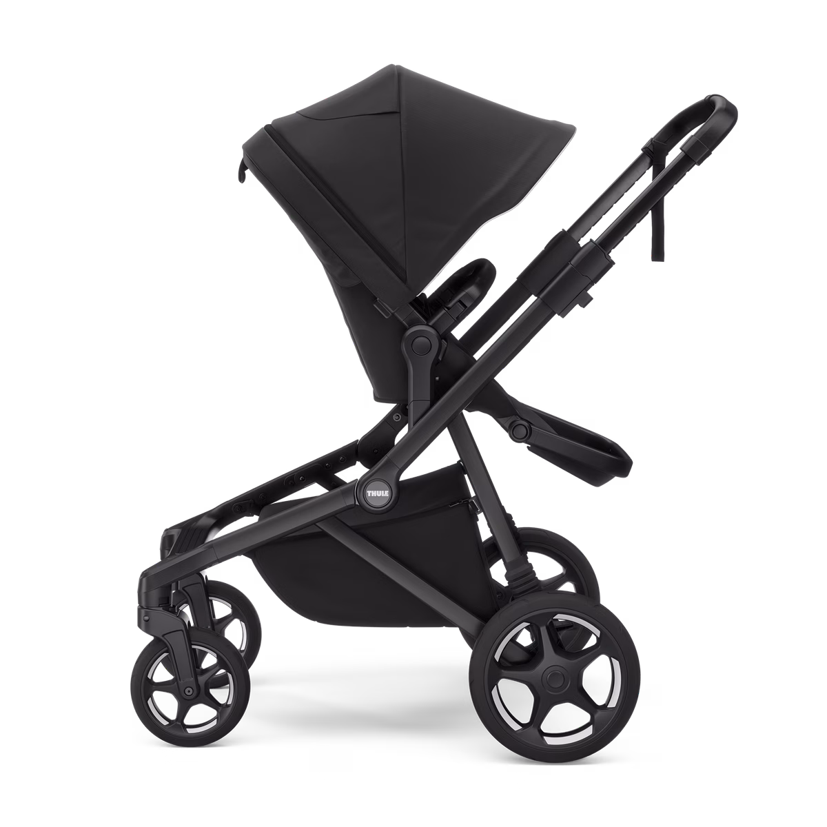 Thule Sleek 2 bundle
kohandatav jalutuskäru komplekt must mustal