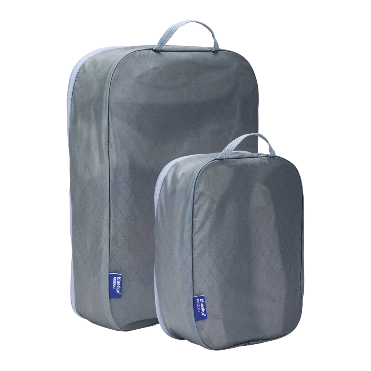 Thule packing cube set
komplekt, mis sisaldab 1 keskmist pakkimiskuubikut ja 1 väikest pakkimiskuubikut tiigihall