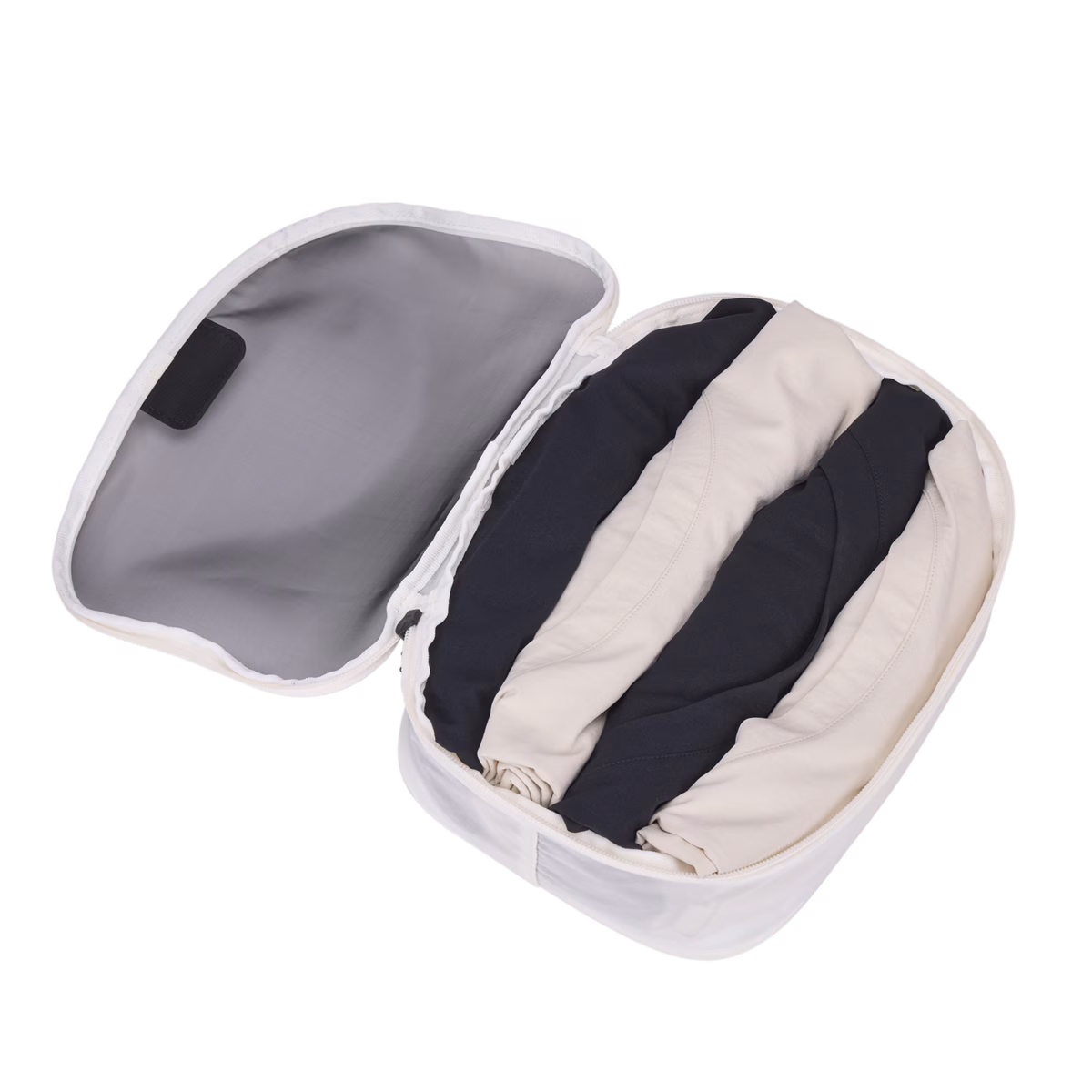 Thule packing cube
väike valge pakkimiskuubik
