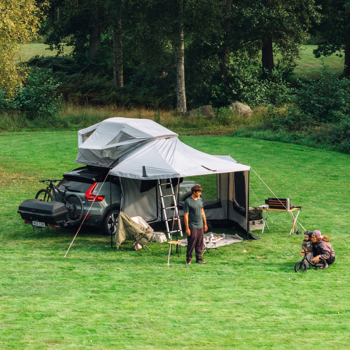 Thule Approach 2 L
kolmele kuni neljale inimesele mõeldud softshell katusega katusetelk ashland grey