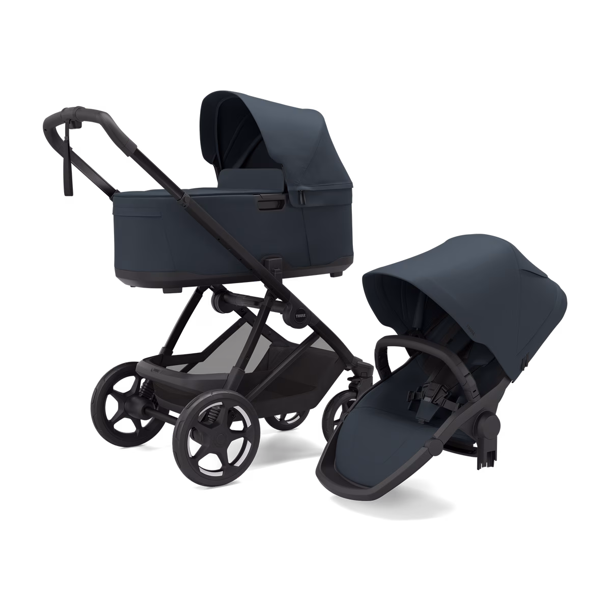 Thule Charm 2 in 1
täissuuruses jalutuskäru ja häll tumedaima sinine